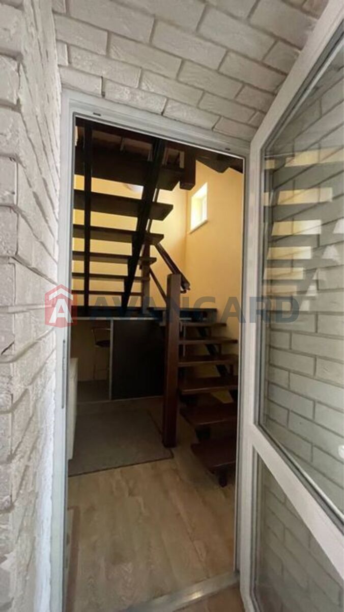 3 ����. ��������, 137/-/- ��. �., 1/3 ���� ���� 8