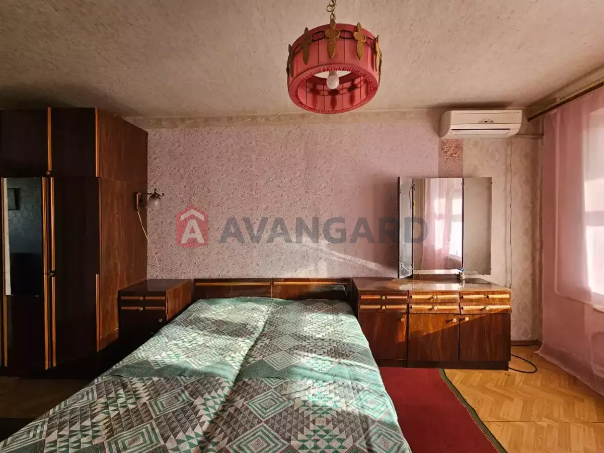 3 ��. ��������, 67/48/9 ��. �., 7/9 ������ ���� 17