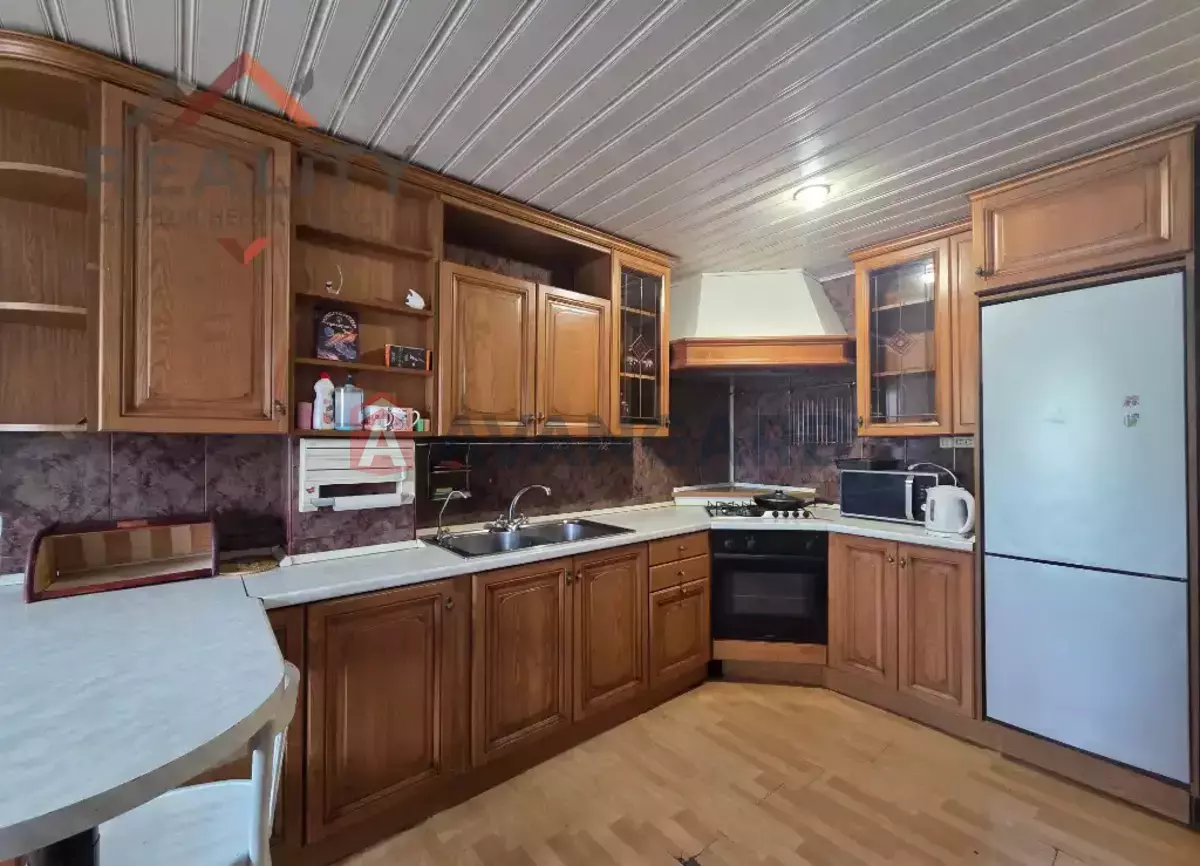 4 ��. ��������, 116/-/14 ��. �., 6/9 ������ ���� 6