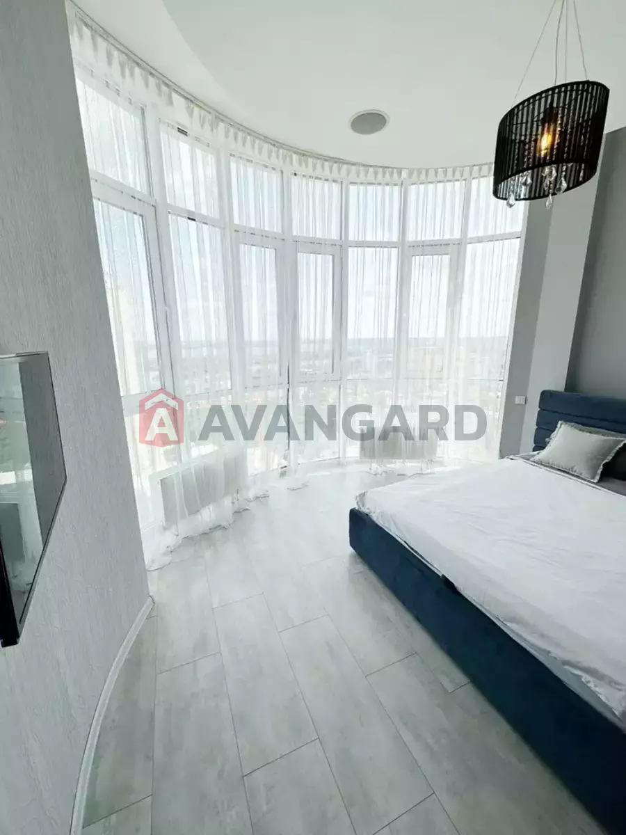 3 ��. ��������, 90/80/25 ��. �., 15/22 ������ ���� 26