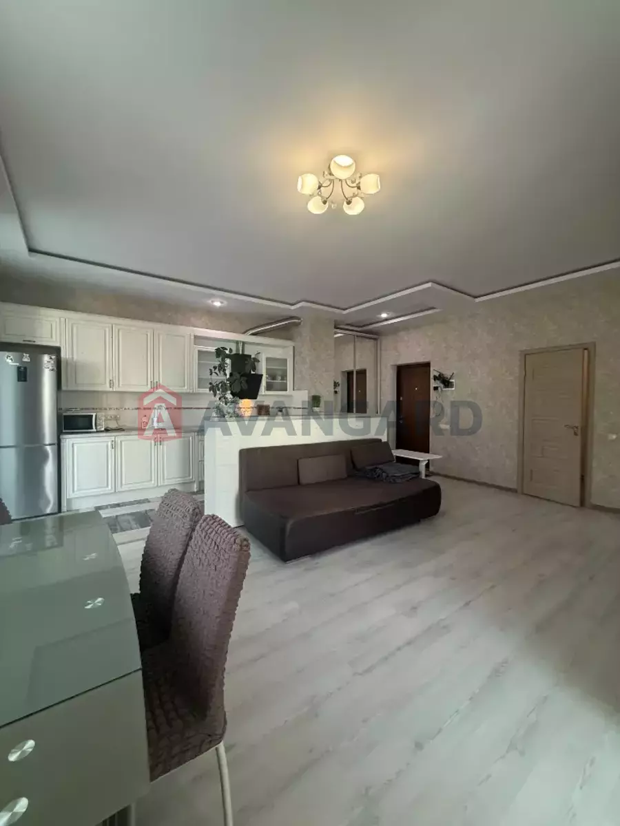 2 ��. ��������, 67/40/15 ��. �., 9/17 ������ ���� 12