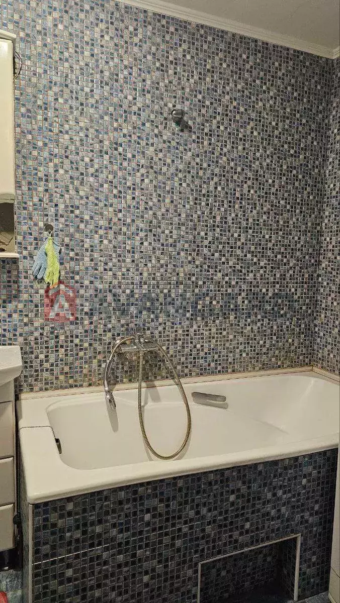 3 ��. ��������, 58/-/11 ��. �., 2/5 ������ ���� 3