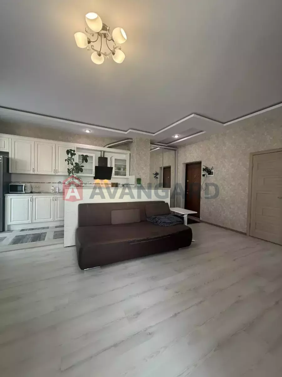 2 ��. ��������, 67/40/15 ��. �., 9/17 ������ ���� 1