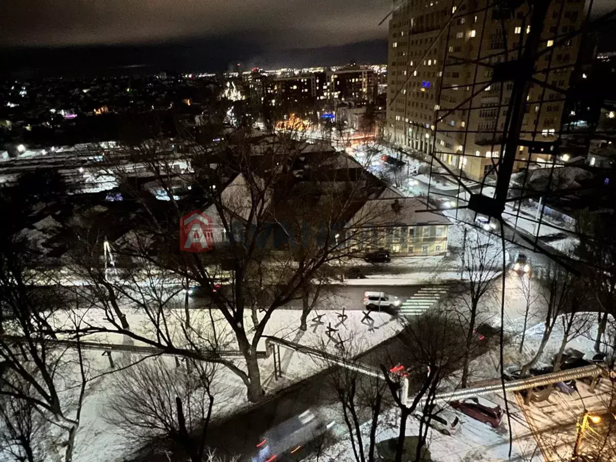 3 ����. ��������, 85/-/7 ��. �., 10/12 ���� ���� 15