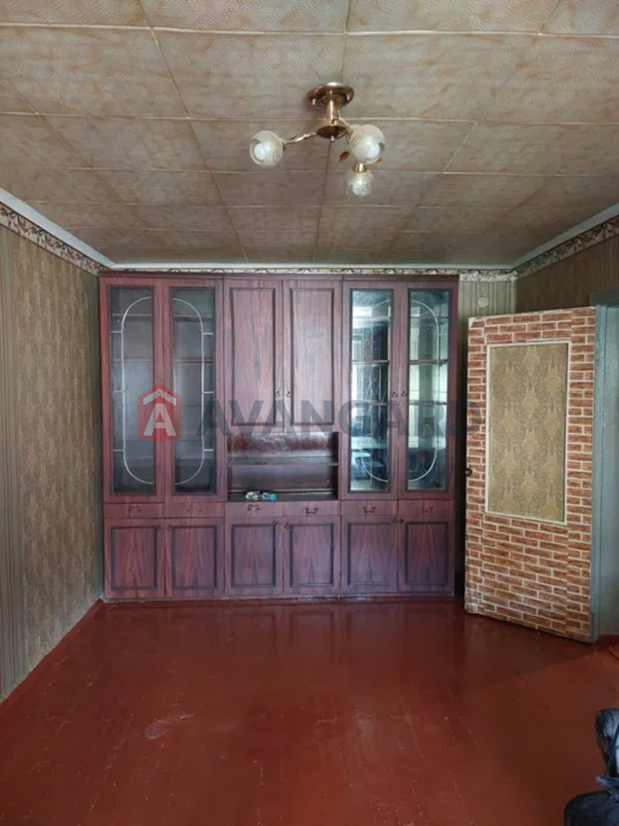 1 ��. ��������, 33/-/5 ��. �., 5/5 ������ ���� 2