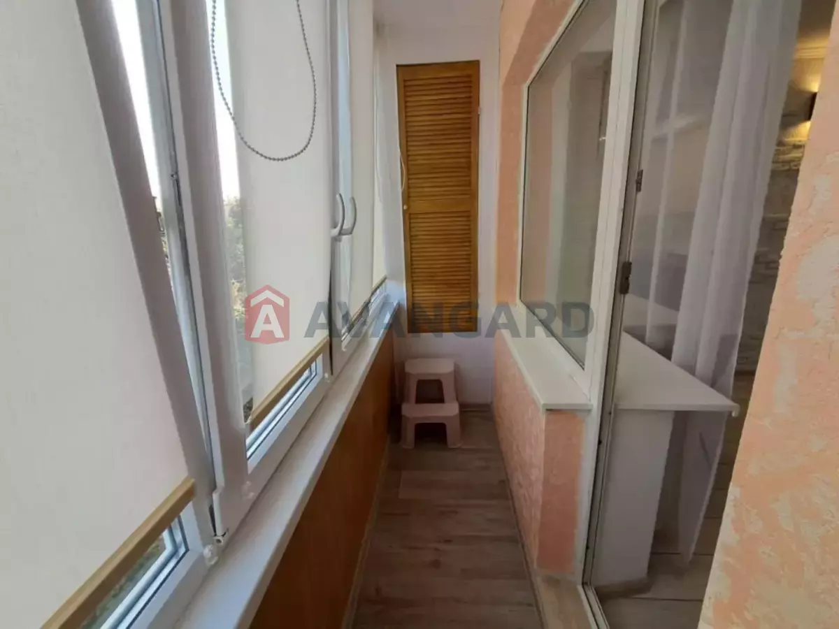 1 ��. ��������, 32/20/10 ��. �., 4/5 ������ ���� 9