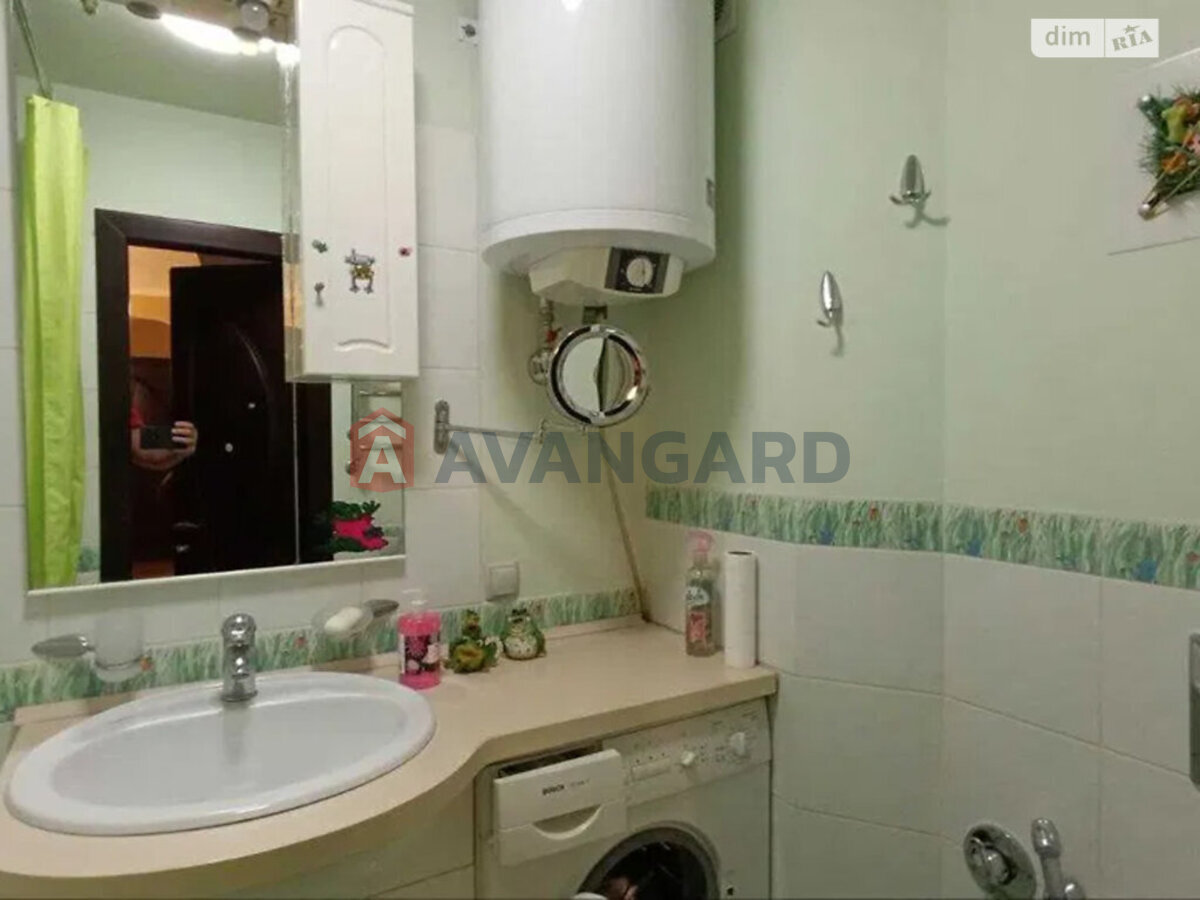 3 . , 62/42/8 . ., 5/9   9