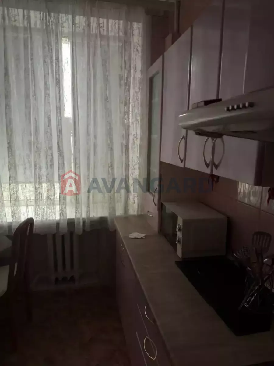 2 ��. ��������, 46/30/8 ��. �., 4/3 ������ ���� 1