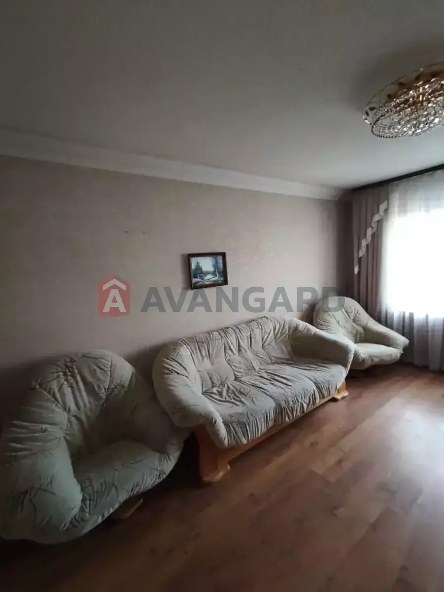 2 ����. ��������, 43/28/10 ��. �., 9/9 ���� ���� 3