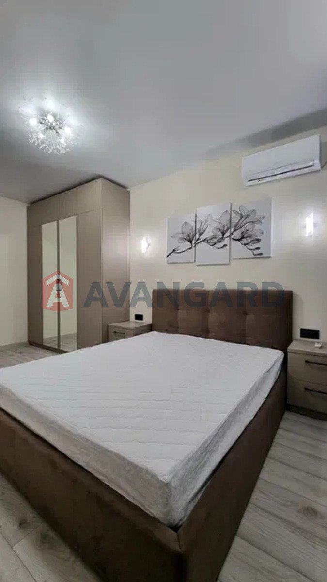 2 ��. ��������, 51/-/10 ��. �., 11/18 ������ ���� 14