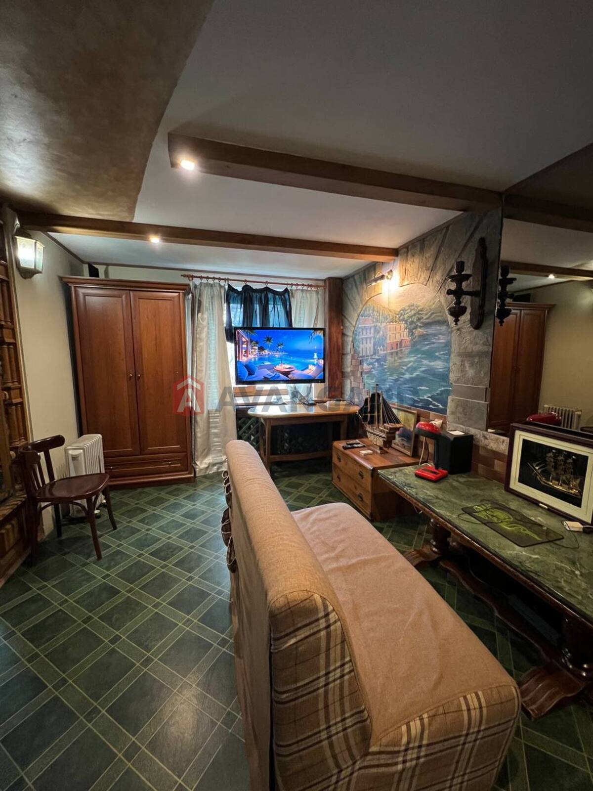 1 ��. ��������, 40/15/8 ��. �., 1/14 ������ ���� 12