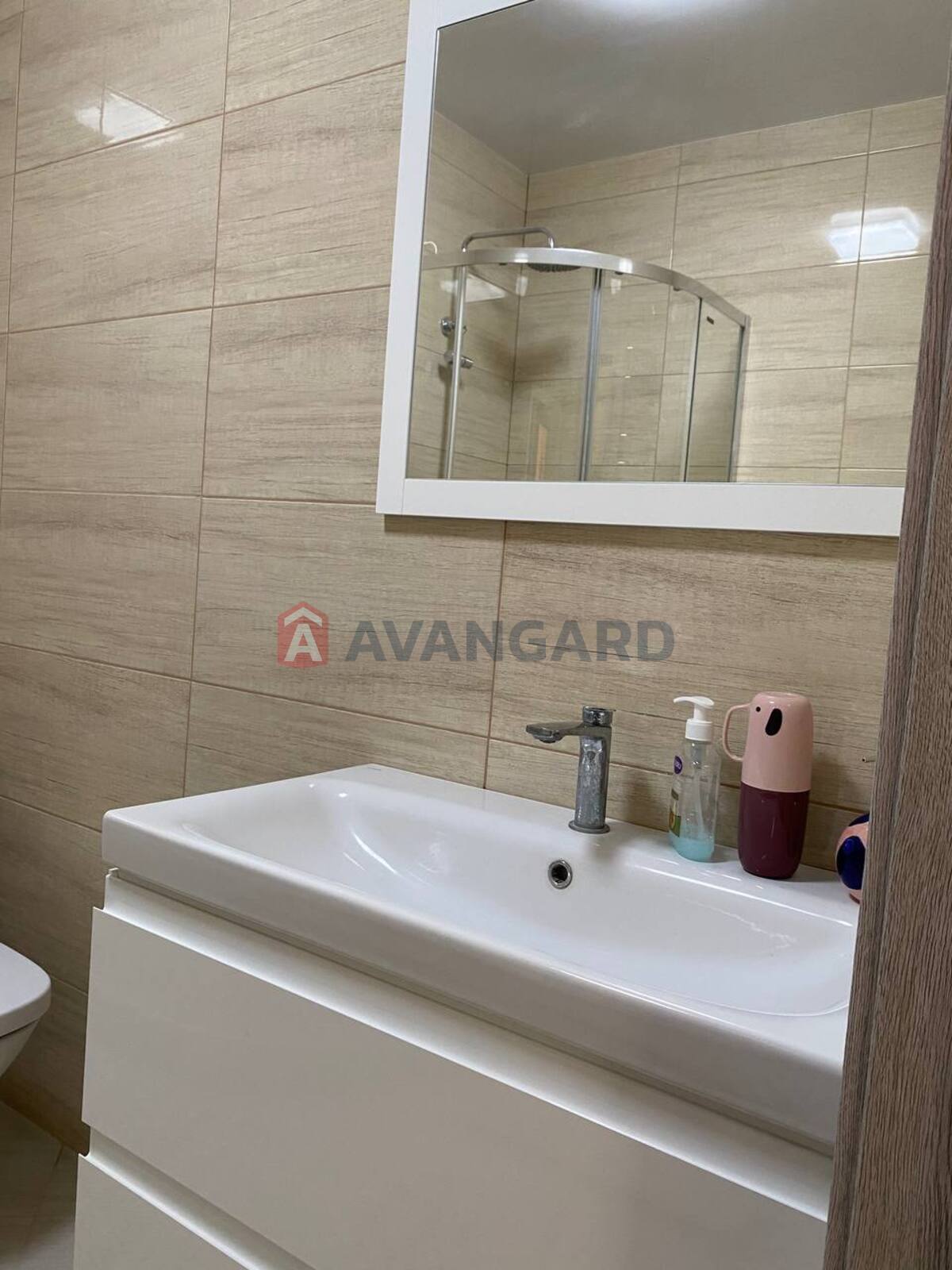 1 ����. ��������, 41,4/14,9/15,5 ��. �., 3/3 ���� ���� 9