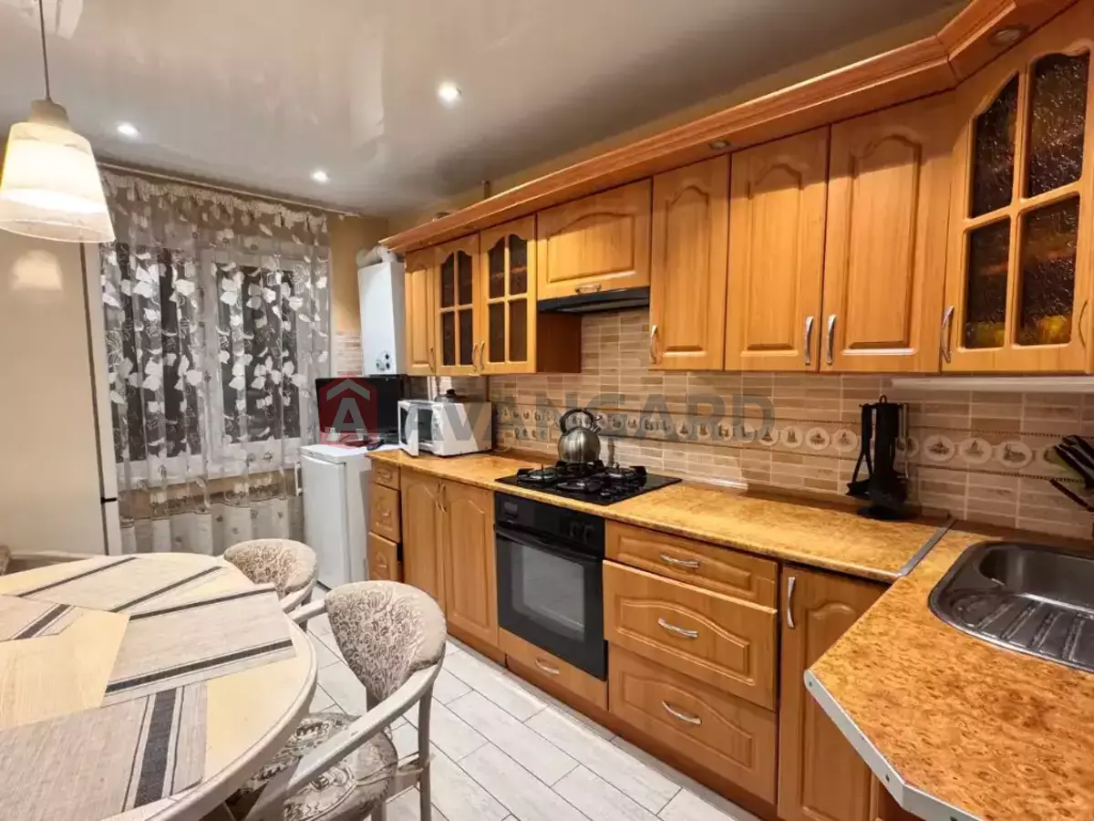 2 ����. ��������, 50/28/9 ��. �., 4/9 ���� ���� 3