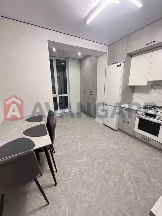 1 ��. ��������, 45/-/16 ��. �., 4/10 ������ ���� 10