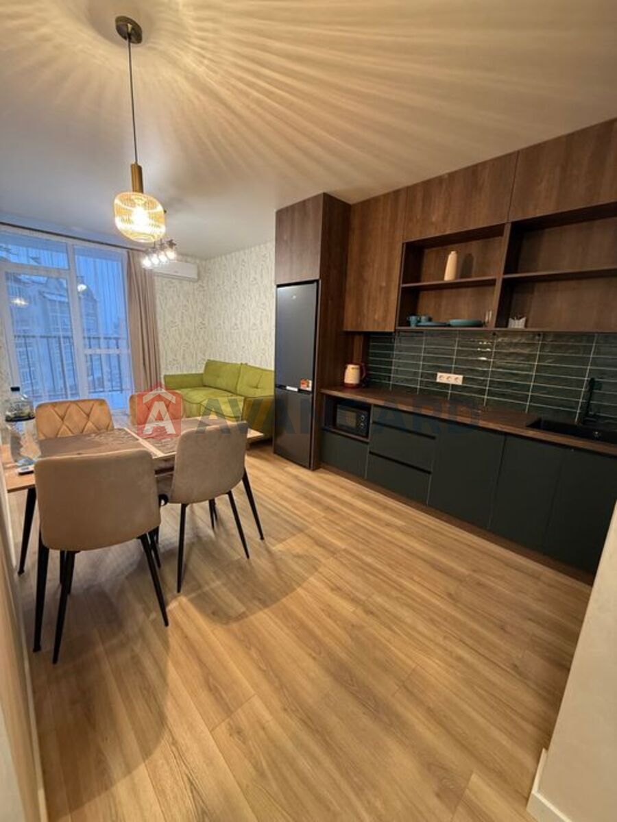 1 ����. ��������, 44/-/15 ��. �., 6/10 ���� ���� 2