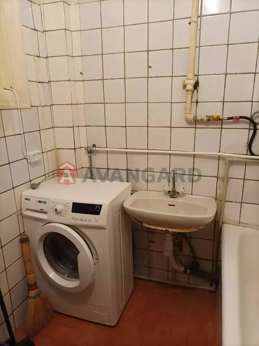 2 ����. ��������, 52/-/7 ��. �., 1/2 ���� ���� 8