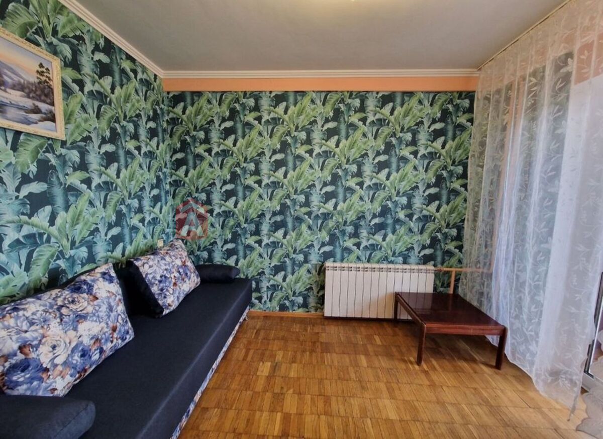 1 ����. ��������, 24/-/4 ��. �., 7/9 ���� ���� 8