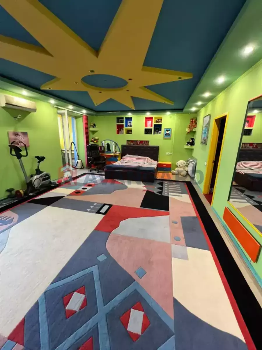 2 ��. ��������, 80/-/- ��. �., 8/16 ������ ���� 8