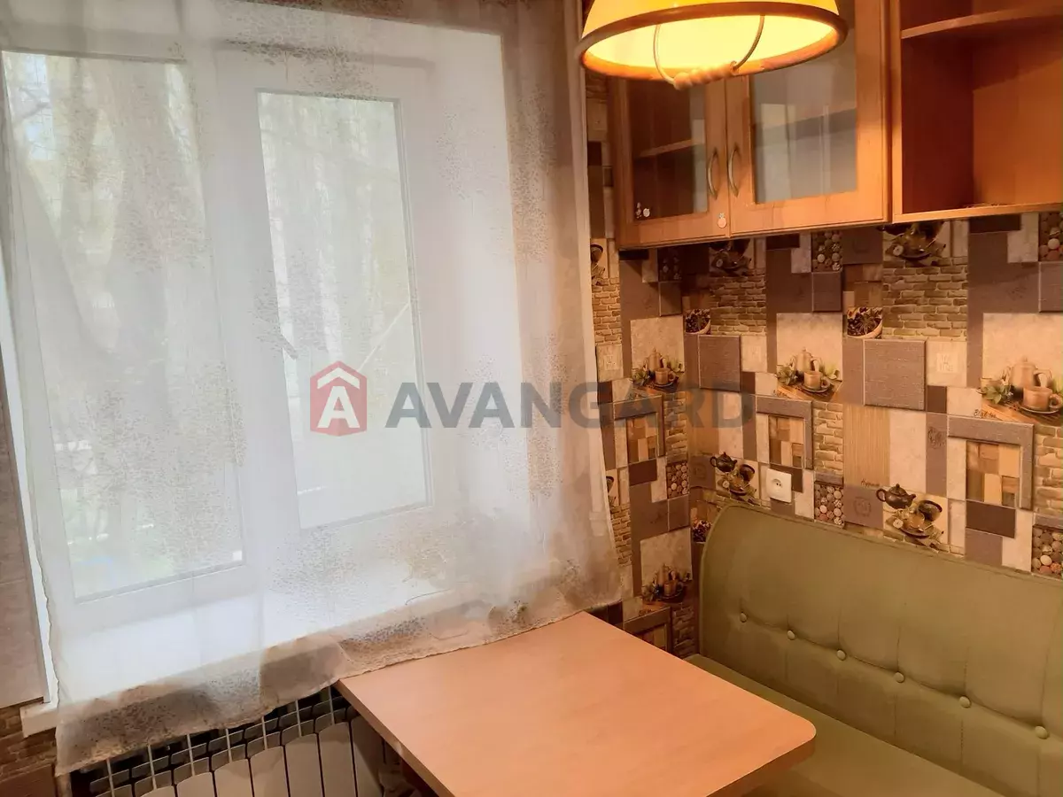 1 ����. ��������, 12/-/6 ��. �., 3/5 ���� ���� 9