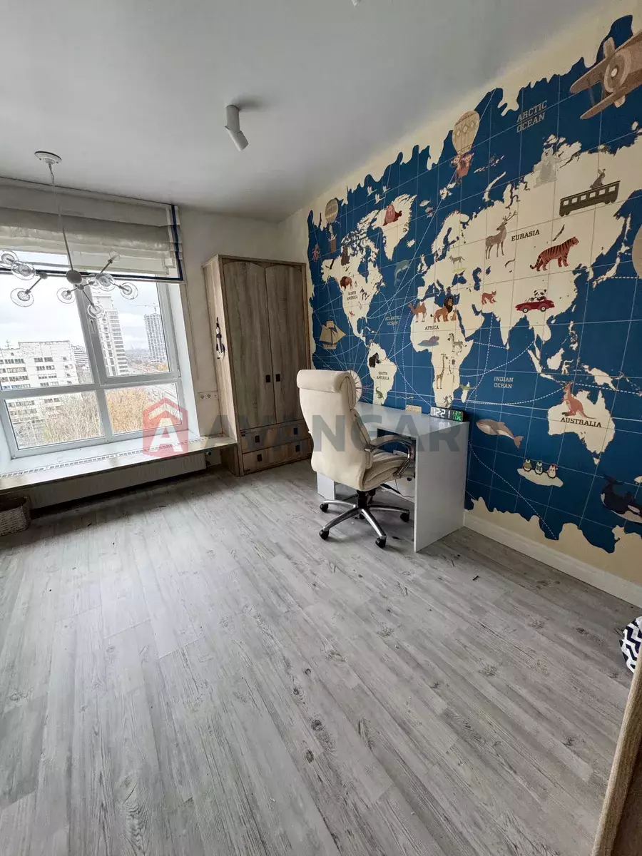 3 ��. ��������, 86/-/10 ��. �., 12/12 ������ ���� 11