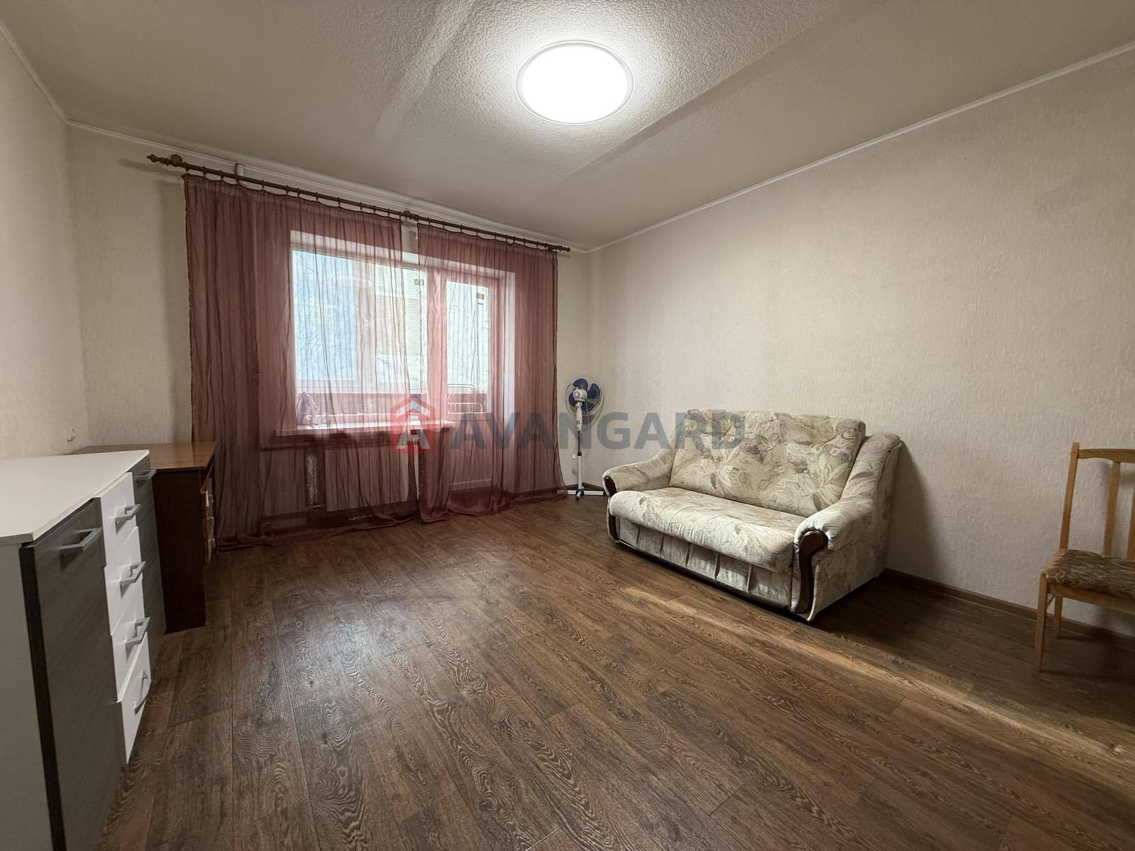 1 . , 39/-/9 . ., 4/9   4