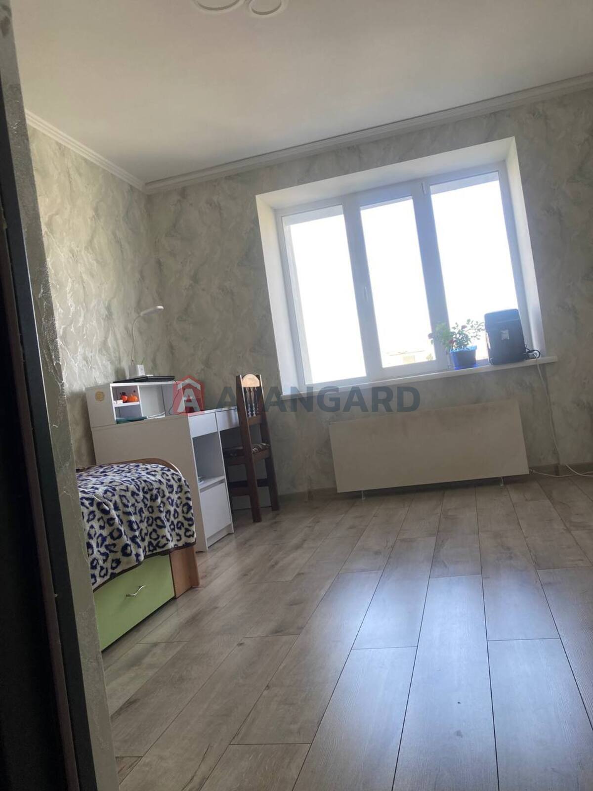 1 ��. ��������, 22/14/- ��. �., 7/9 ������ ���� 4