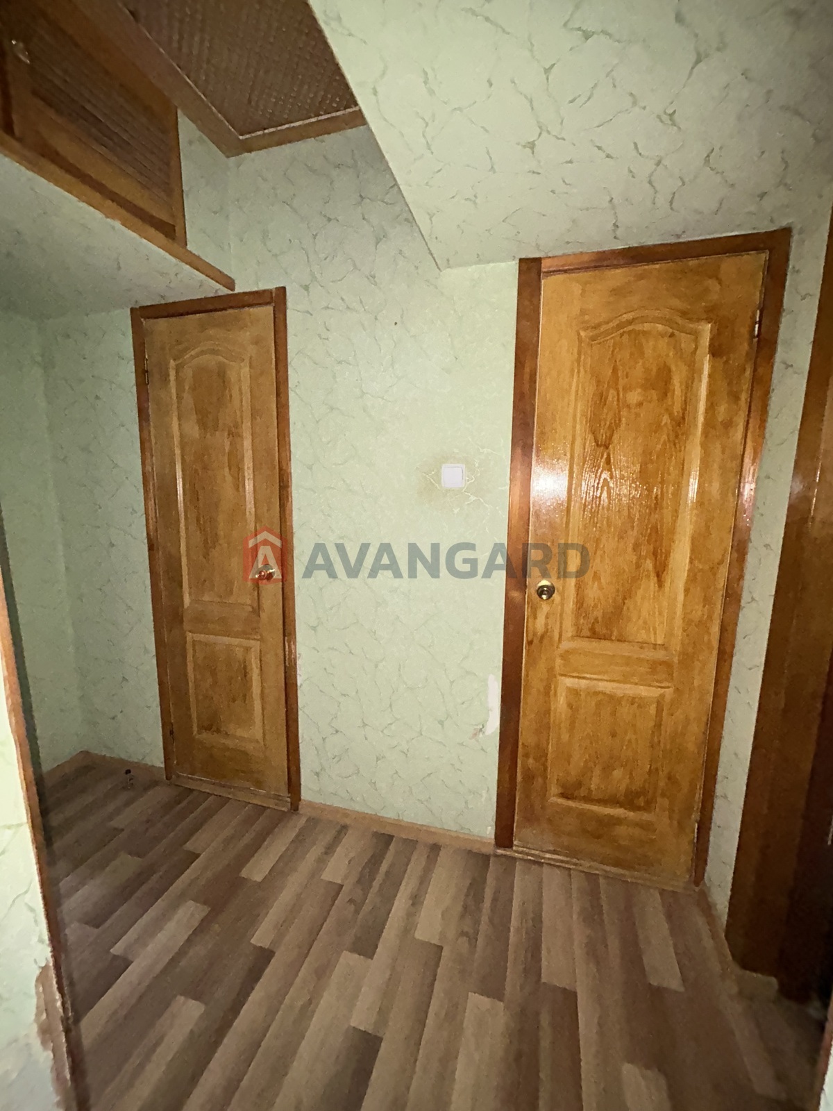 3 ��. ��������, 65/40/8 ��. �., 5/9 ������ ���� 16