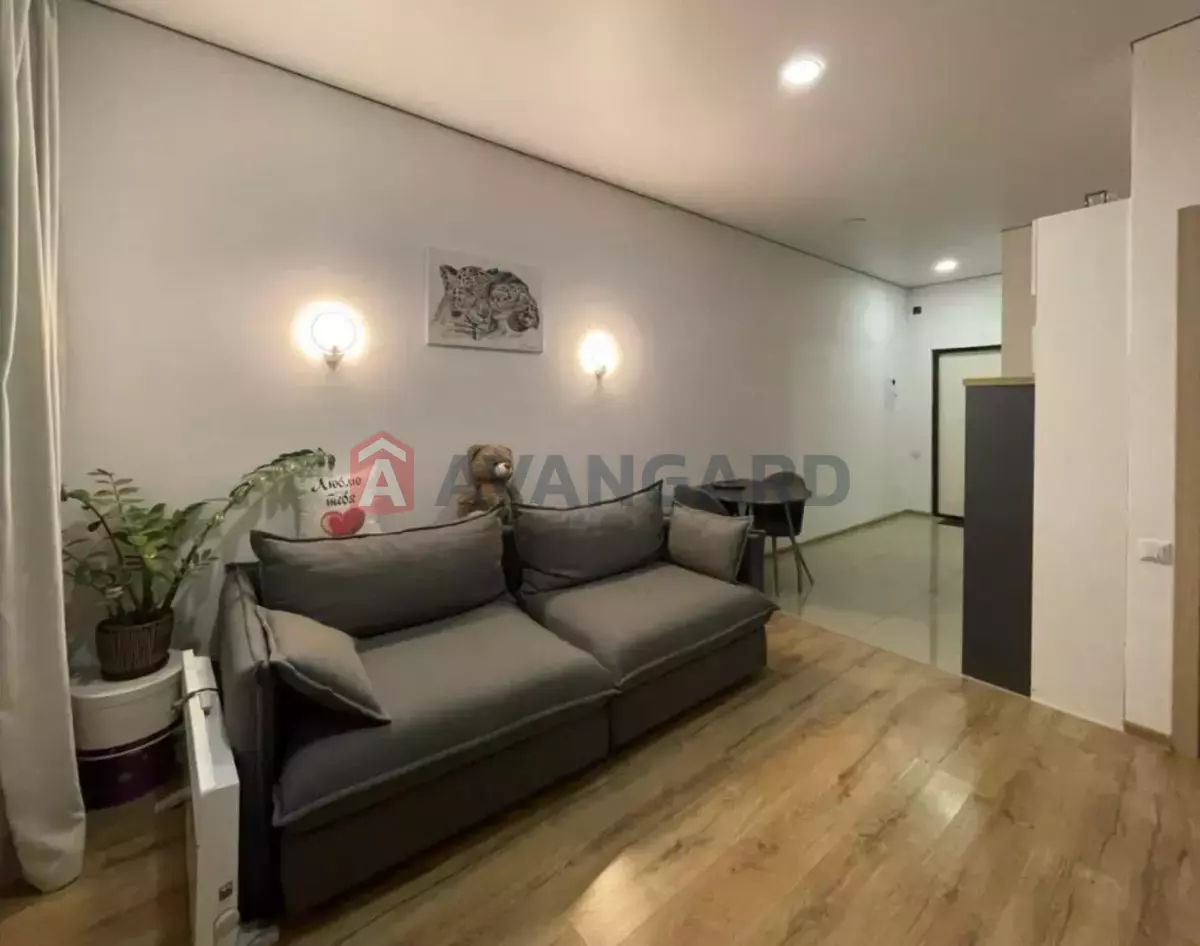 1 ��. ��������, 35/-/- ��. �., 2/5 ������ ���� 6