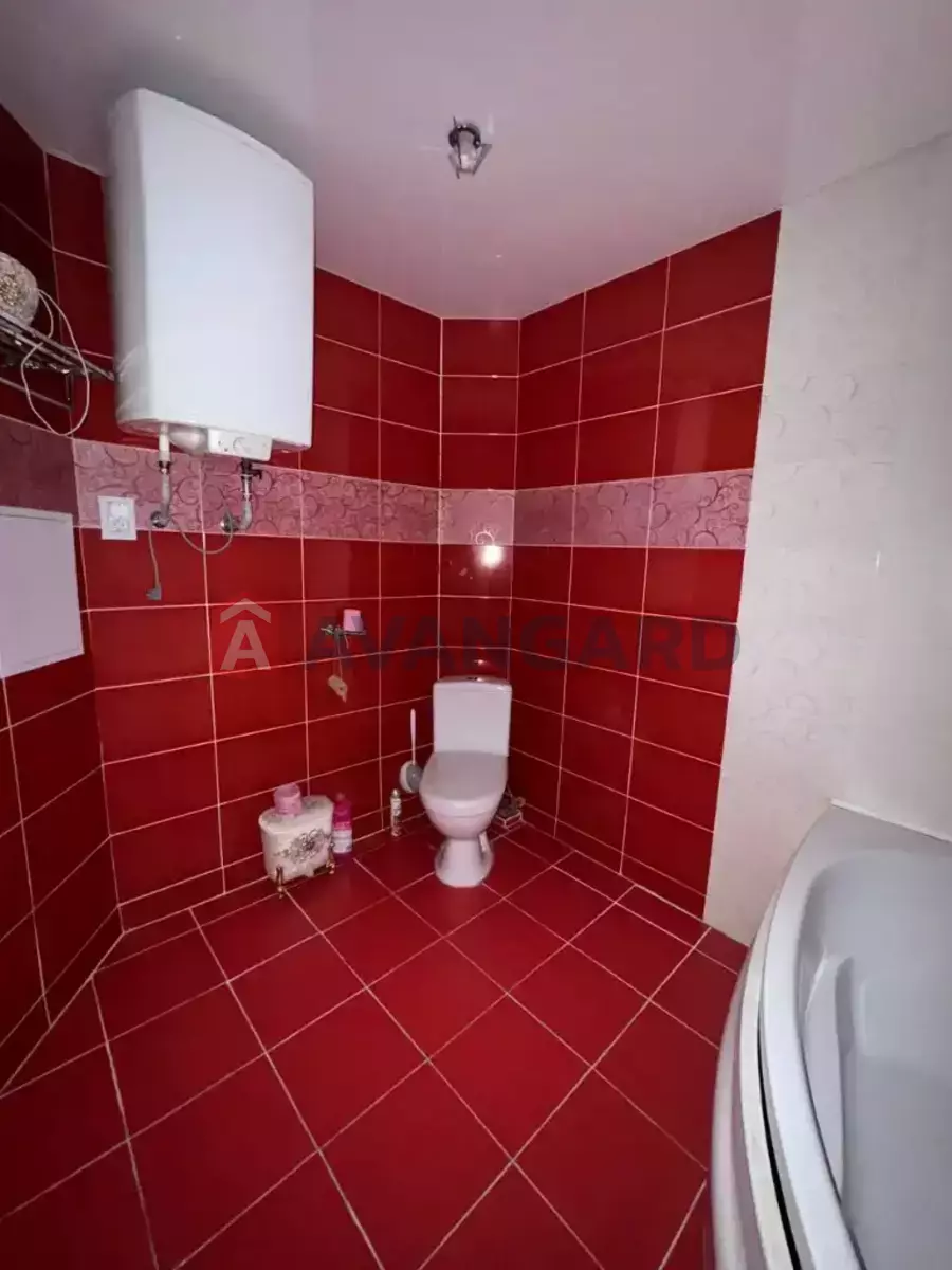 3 . , 68/-/- . ., 8/9   9