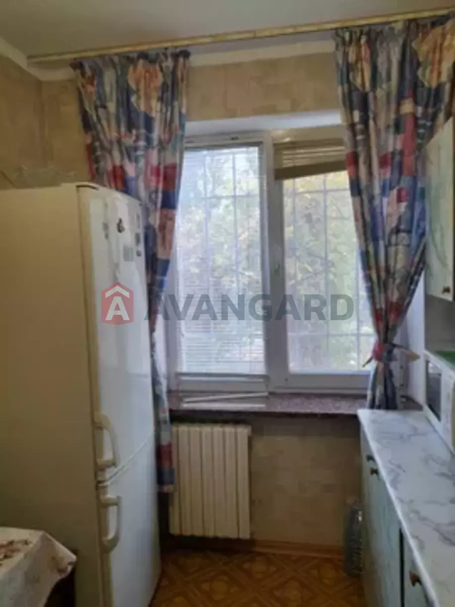 2 ��. ��������, 45/-/7 ��. �., 2/9 ������ ���� 4