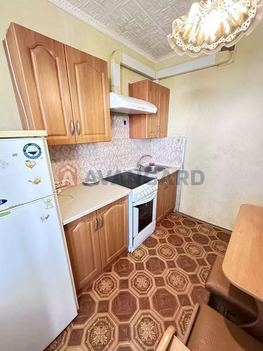 1 ��. ��������, 40/19/8 ��. �., 11/12 ������ ���� 5