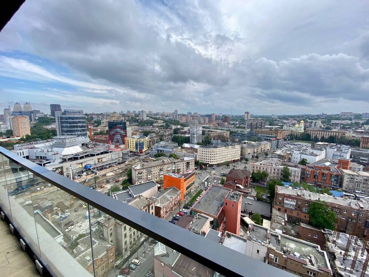 3 ��. ��������, 100/-/- ��. �., 21/22 ������ ���� 10