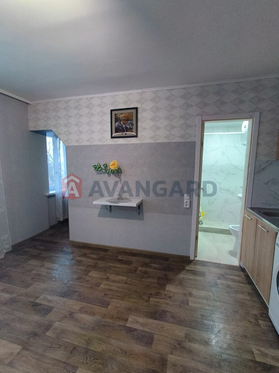 2 ����. ��������, 30/-/- ��. �., 2/5 ���� ���� 17