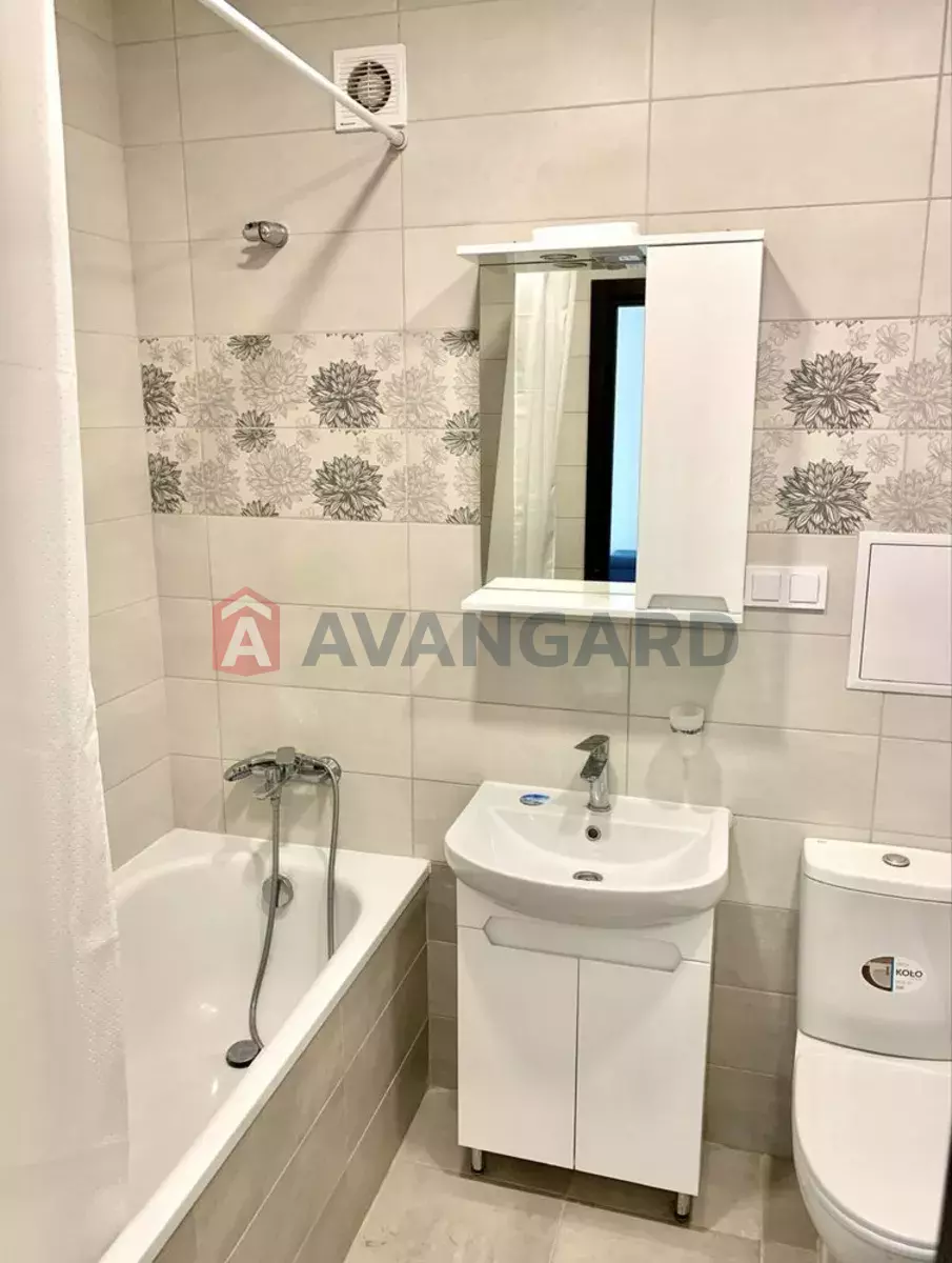 1 ��. ��������, 40/-/10 ��. �., 3/12 ������ ���� 5