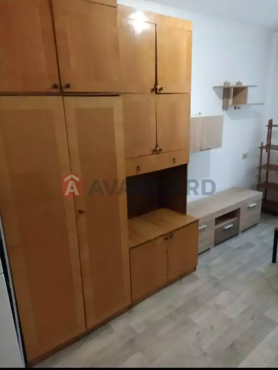 1 ��. ��������, 23/-/- ��. �., 1/9 ������ ���� 4