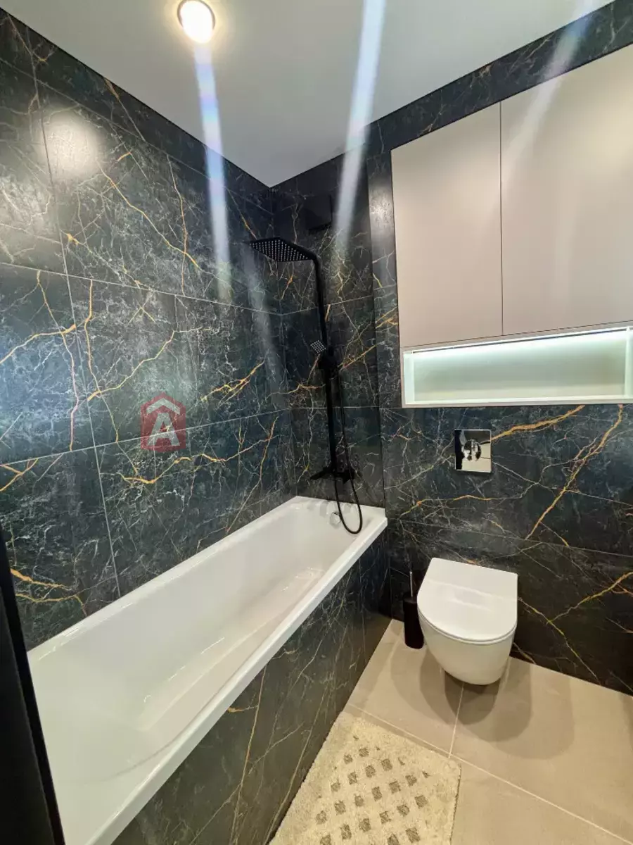 2 ��. ��������, 47/37/10 ��. �., 3/10 ������ ���� 13