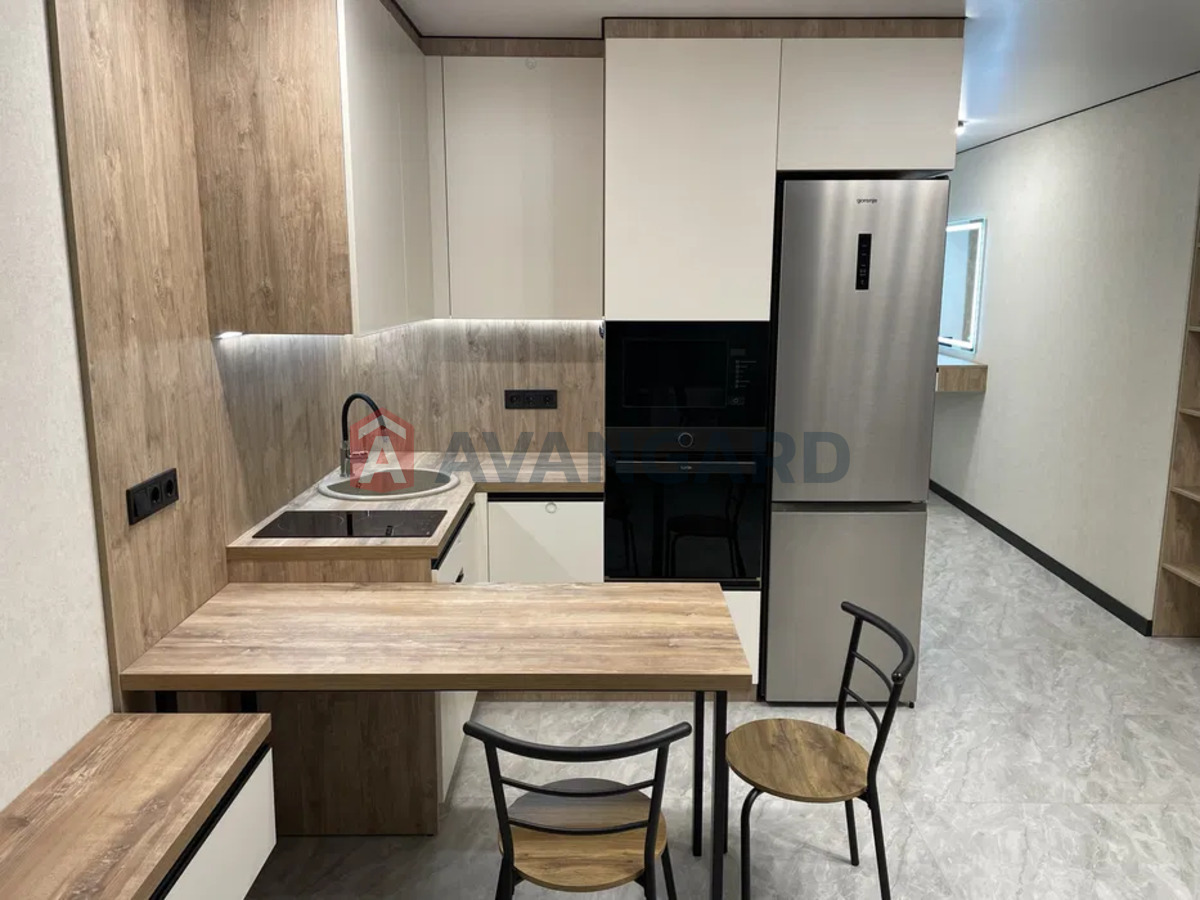 1 ��. ��������, 38/-/5 ��. �., 25/26 ������ ���� 10