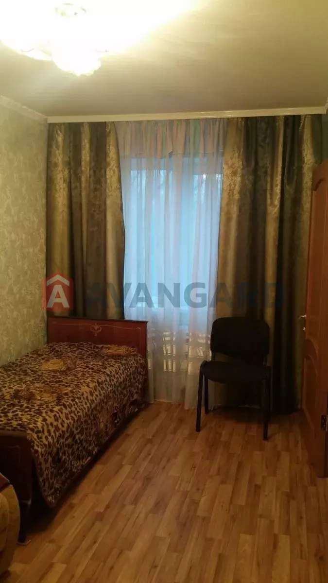 2 ��. ��������, 40/-/8 ��. �., 5/5 ������ ���� 3