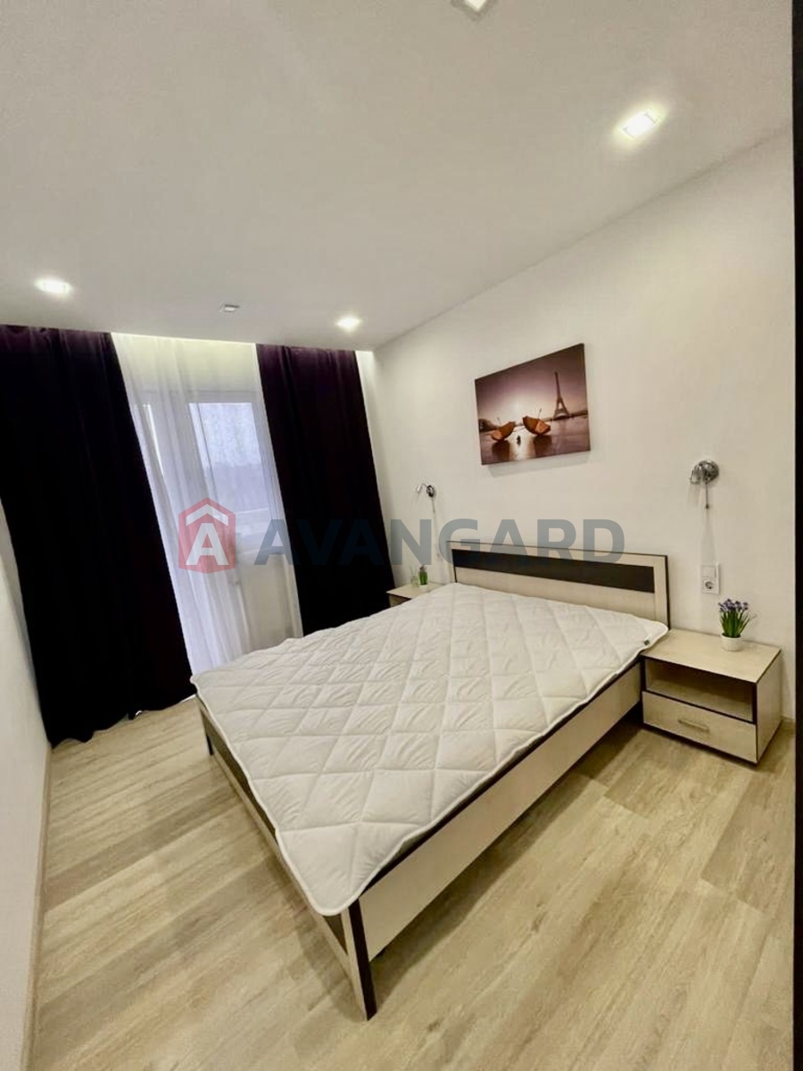 2 ��. ��������, 52/-/- ��. �., 3/10 ������ ���� 10