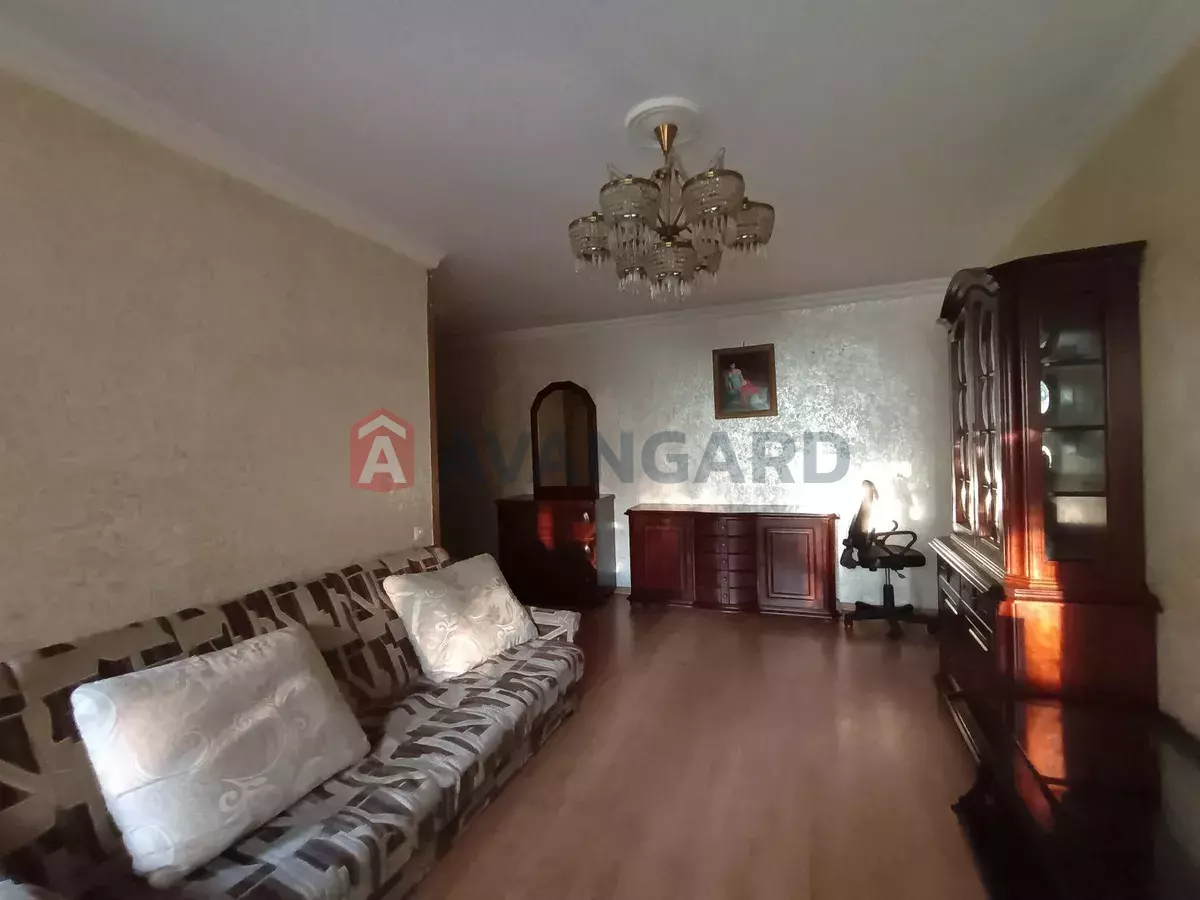 3 ����. ��������, 60/-/7 ��. �., 2/5 ���� ���� 6