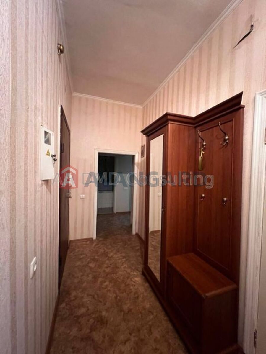 1 ��. ��������, 90/-/10 ��. �., 4/5 ������ ���� 14