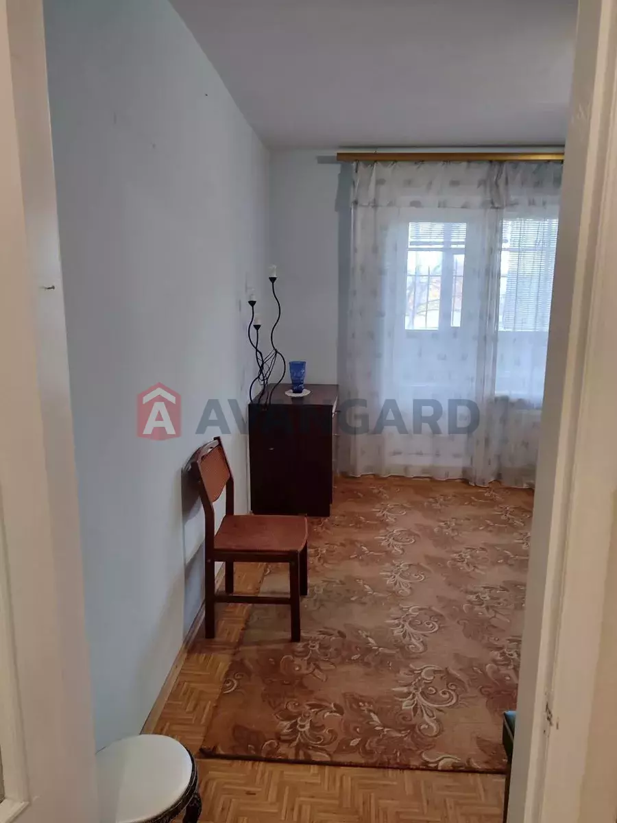 1 ��. ��������, 43/-/9 ��. �., 1/2 ������ ���� 5