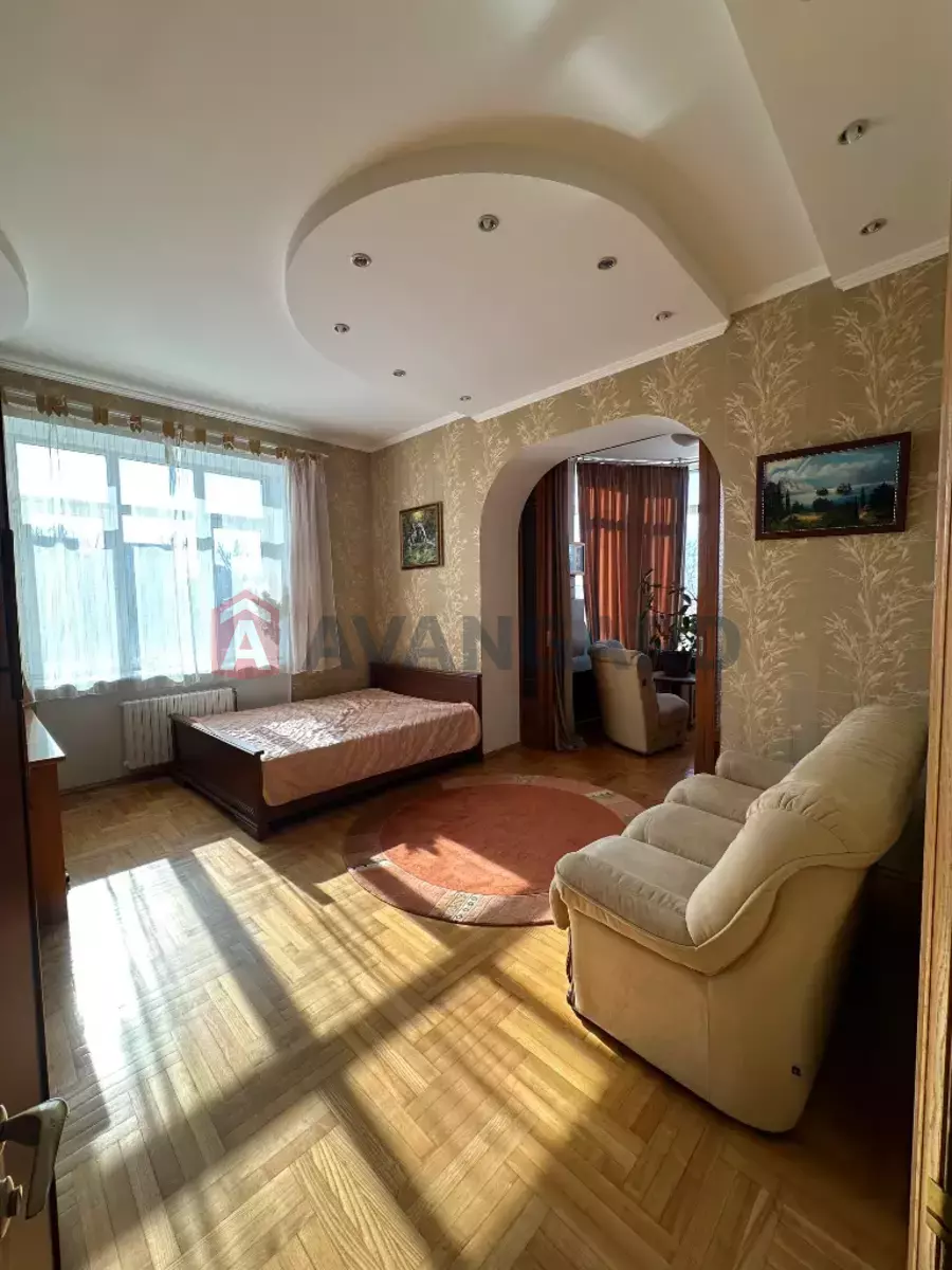 3 ����. ��������, 128/78/18 ��. �., 5/8 ���� ���� 4