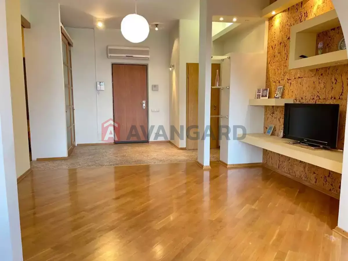 2 ����. ��������, 76/-/- ��. �., 2/10 ���� ���� 3