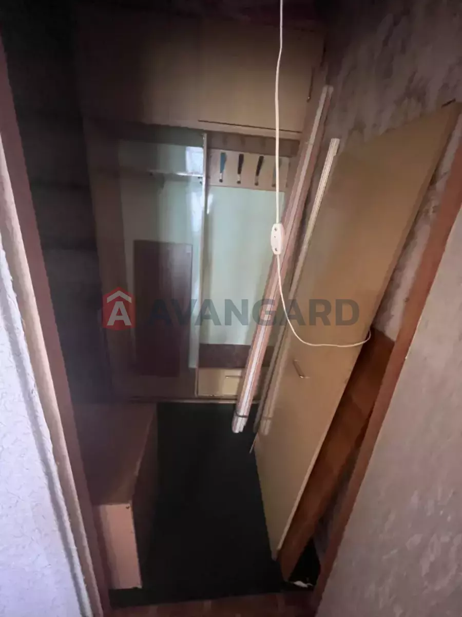 3 ��. ��������, 66/-/8 ��. �., 5/9 ������ ���� 11