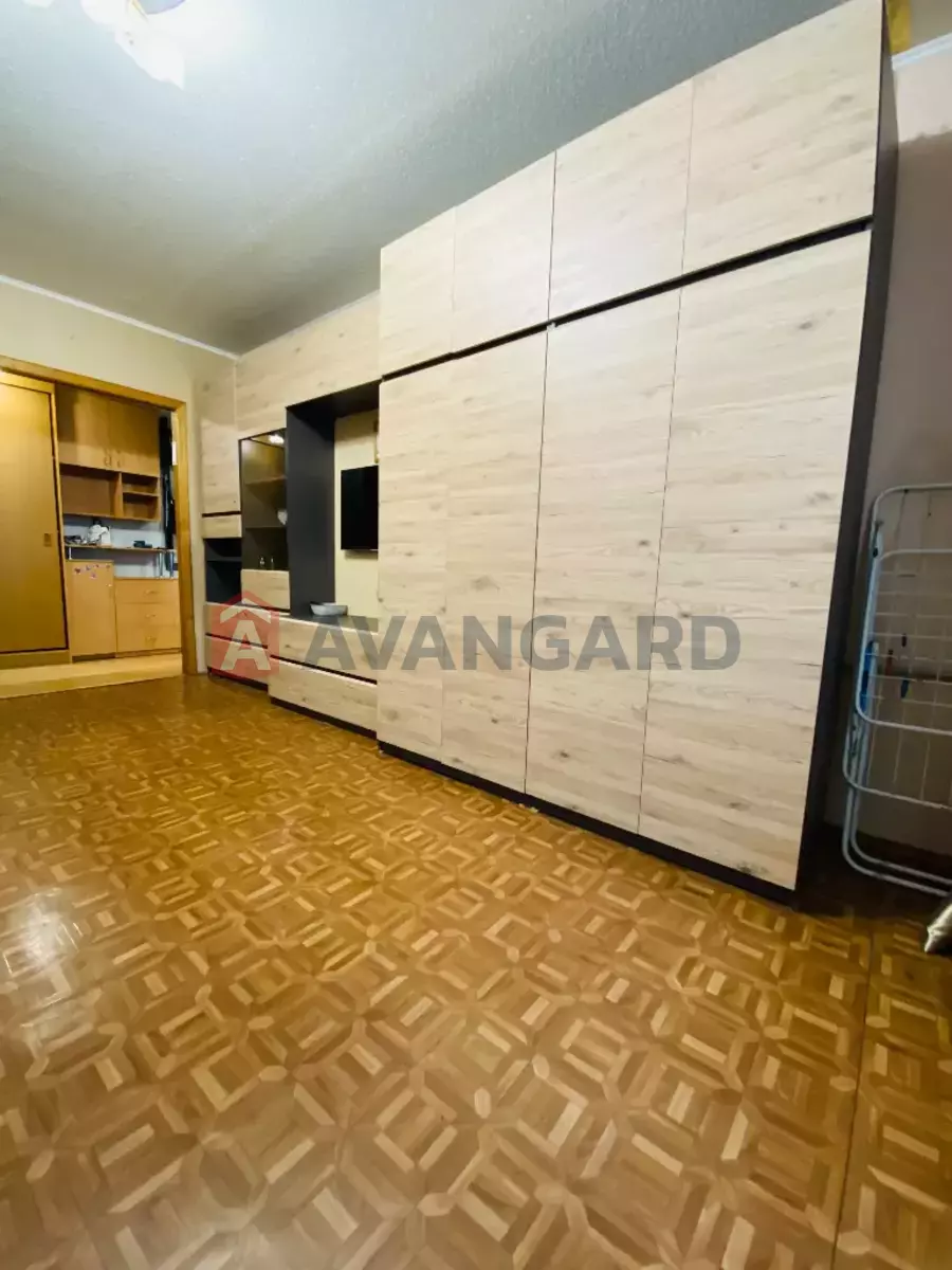 2 . , 69/-/9 . ., 9/9   5