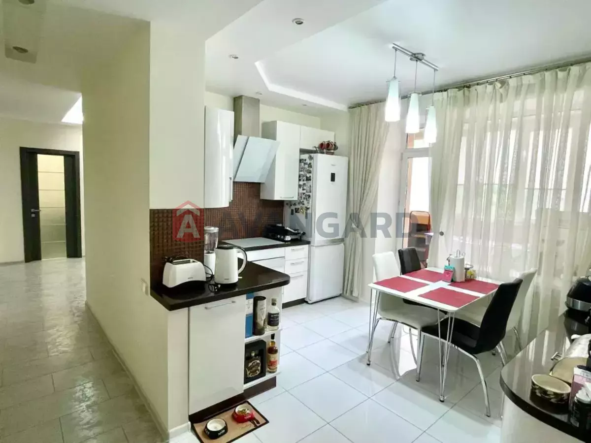 3 ��. ��������, 110/-/- ��. �., 4/14 ������ ���� 4