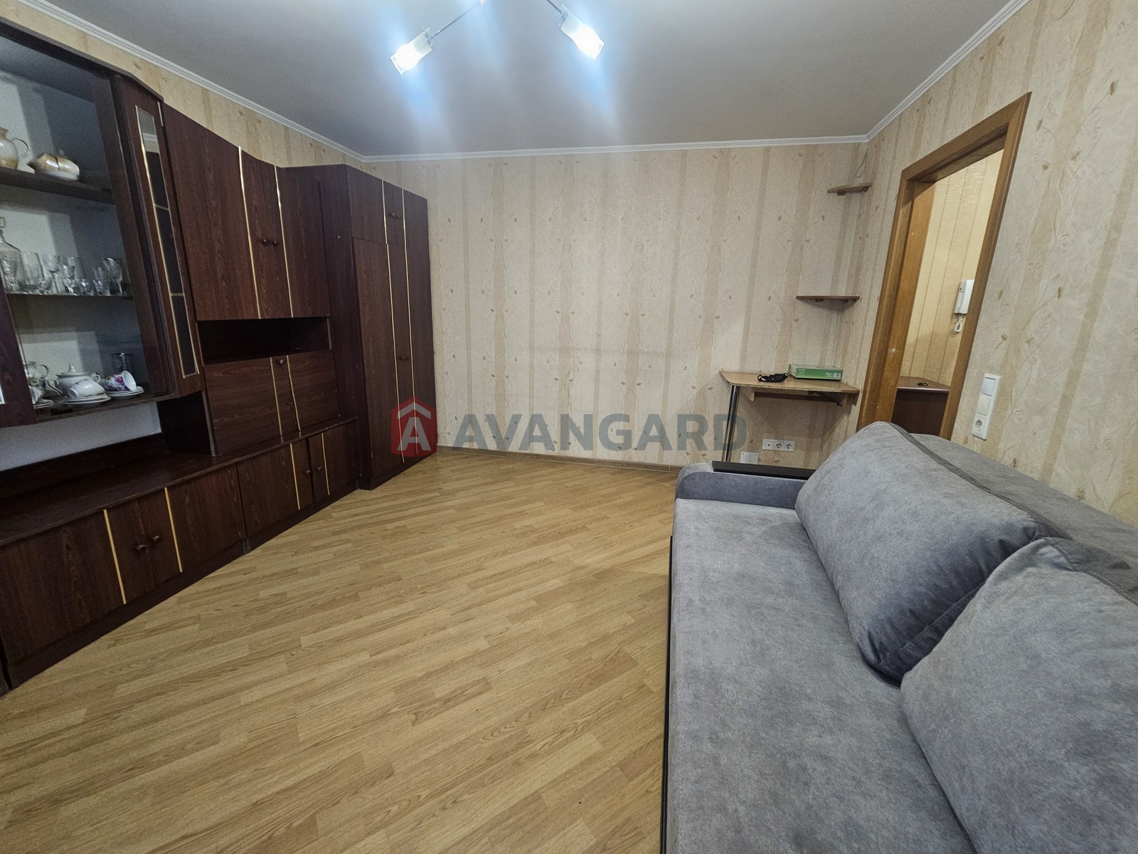 1 ����. ��������, 30/15/7 ��. �., 3/9 ���� ���� 4