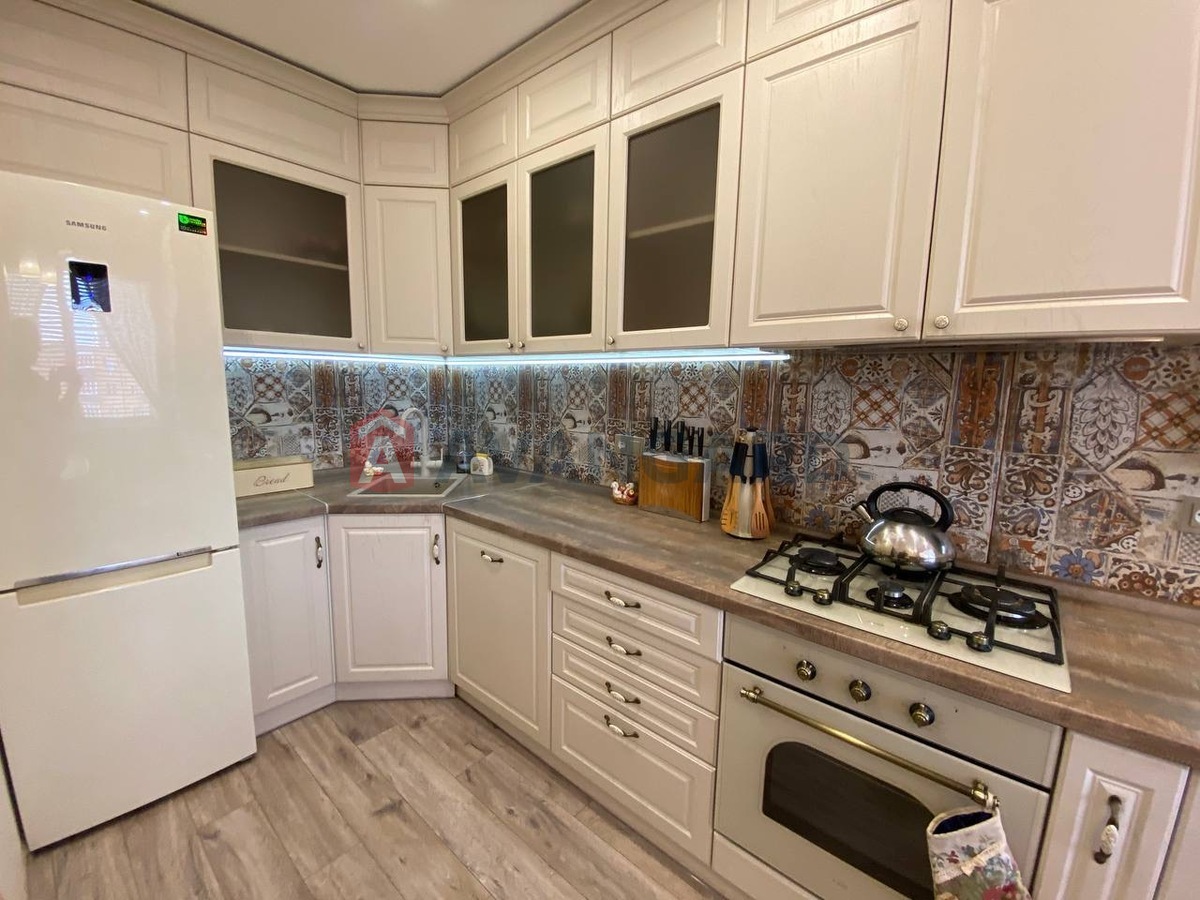 1 ����. ��������, 42/-/- ��. �., 12/12 ���� ���� 8