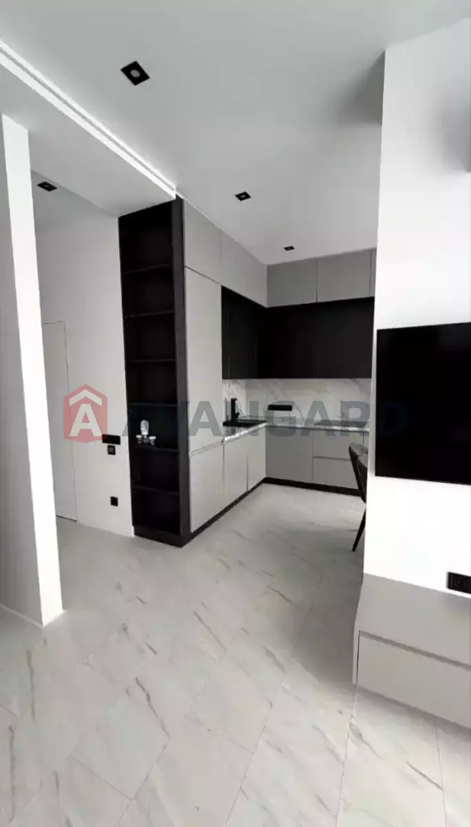 2 ����. ��������, 50/-/10 ��. �., 19/24 ���� ���� 5